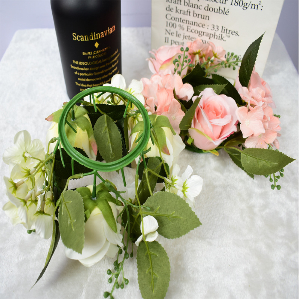 Realistic Rose Garland Floral  - Luxury Candle Supplies Usa recension och pris